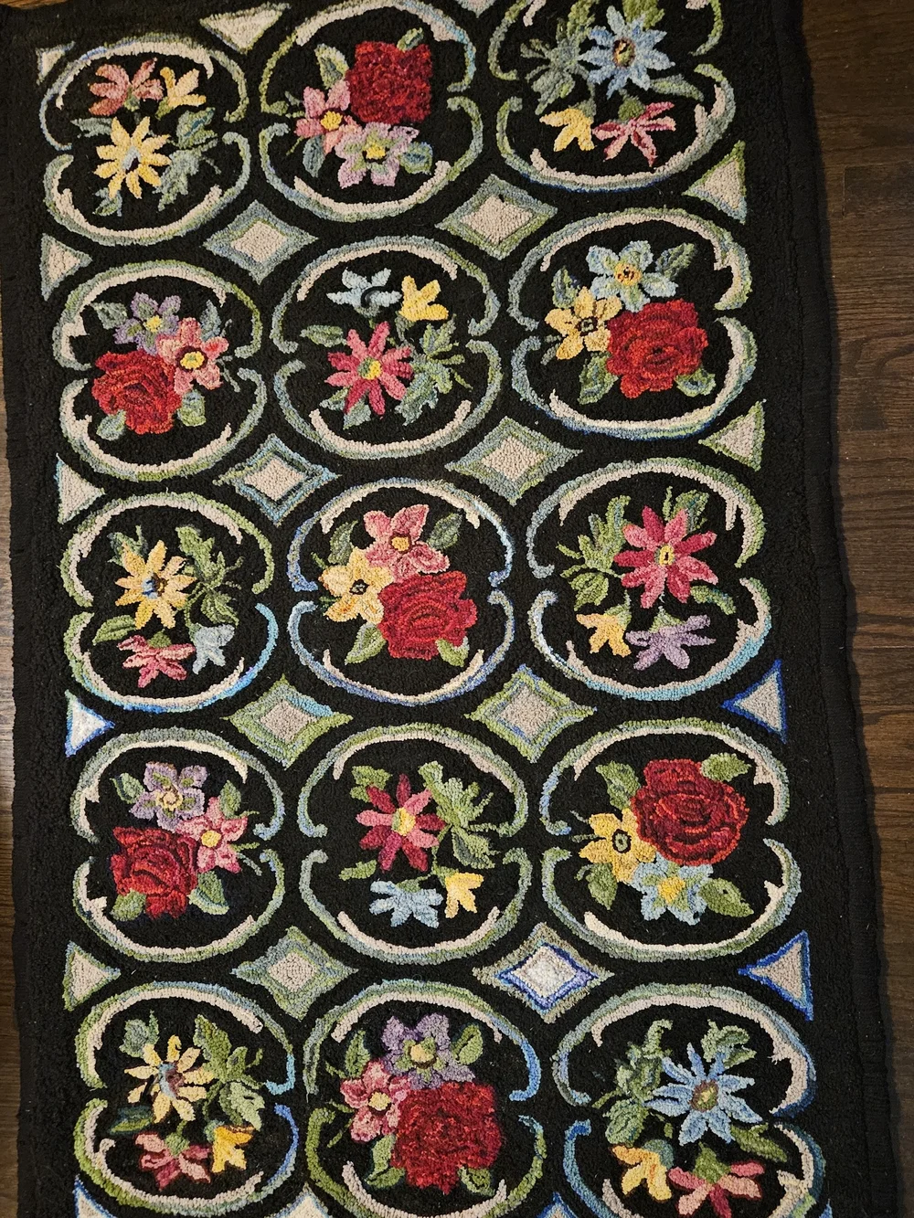 Hand-hooked Floral Rug in Black with Multicolor Flowers